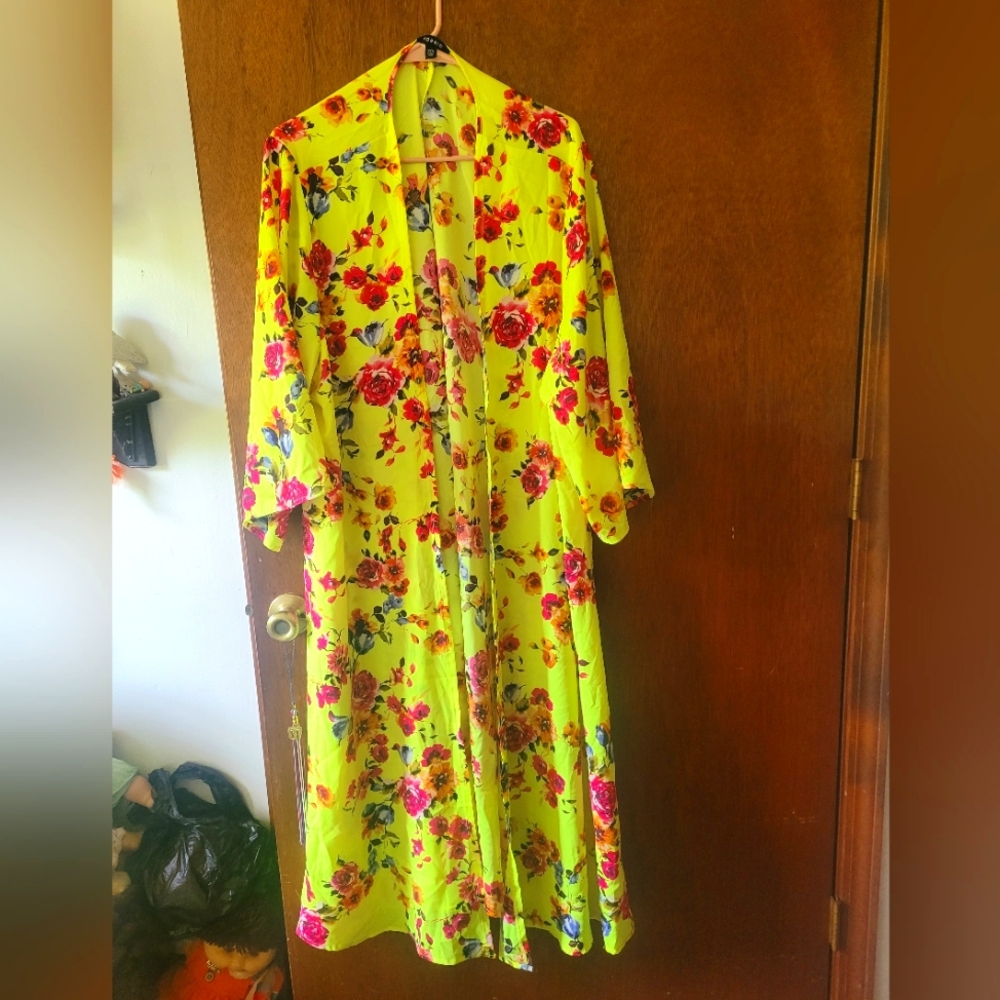 Torrid floral kimono/duster